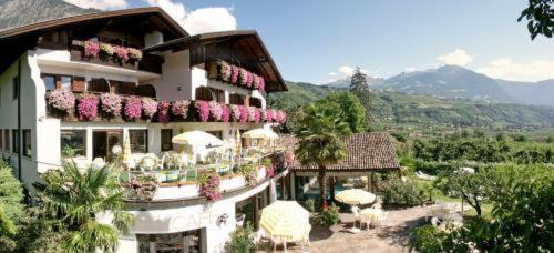 Hotel Laurin Lagundo Esterno foto