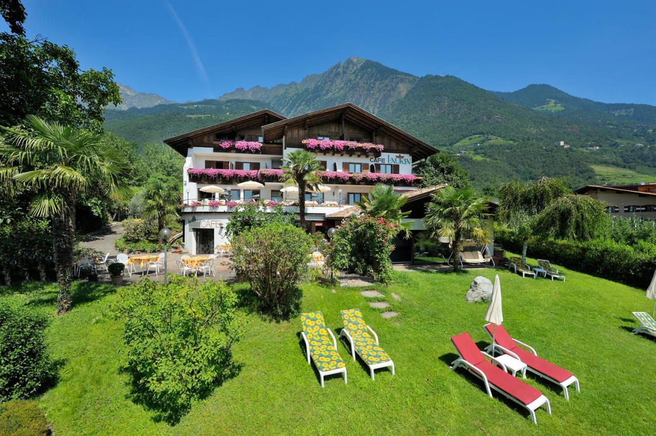 Hotel Laurin Lagundo Esterno foto